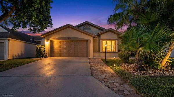 Meadowland Cove Of Wellington, 13011 Blue Lake Dr, Wellington, Florida 33414, image 3