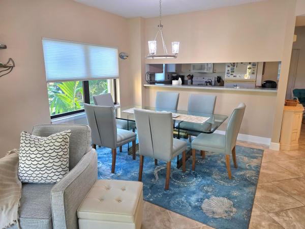 Uno Lago, 300 Uno Lago Dr #305, Juno Beach, Florida 33408, image 3