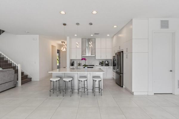 Lotus, 17222 Blue Bayou Dr, Boca Raton, Florida 33496, image 3
