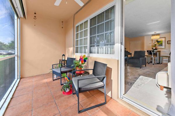 Manor Grove Village, 1951 NE 2nd Ave #101I, Wilton Manors, Florida 33305, image 2