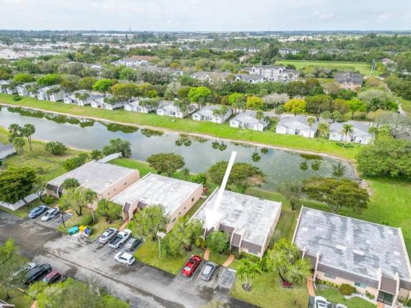 Golden Lakes Village, 107 Lake Terry Dr, West Palm Beach, Florida 33411, image 3