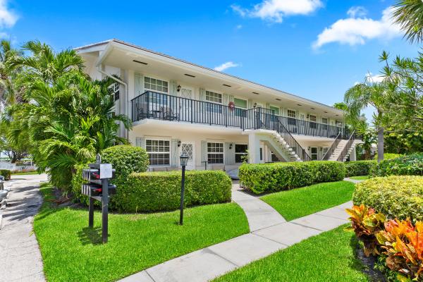 Beach House, 100 Bravado Ln #2, Palm Beach Shores, Florida 33404, image 2