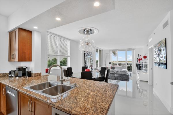 Casa Costa, 350 N Federal Hwy #605, Boynton Beach, Florida 33435, image 3
