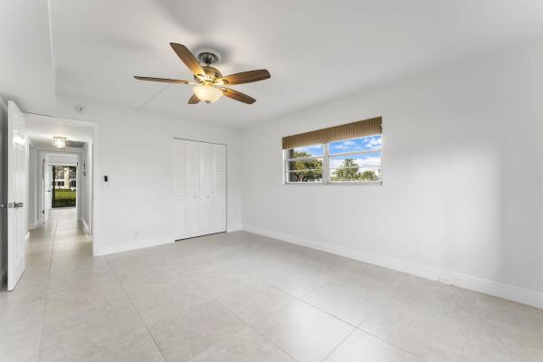 1037 Guildford C, Boca Raton, Florida 33434, image 3