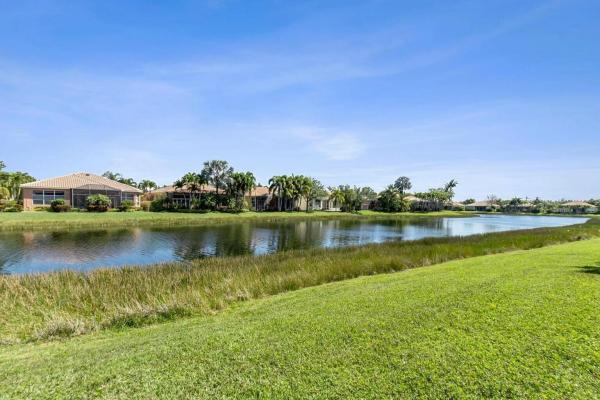 Buena Vida, 8709 Via Grande E, Wellington, Florida 33411, image 2