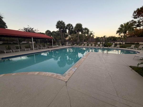 Heritage Village Of Palm Beach Lakes, 7117 71st Way, West Palm Beach, Florida 33407, image 1