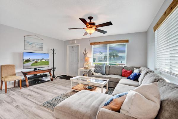 Palm Beach Leisureville, 901 SW 6th Ave, Boynton Beach, Florida 33426, image 3