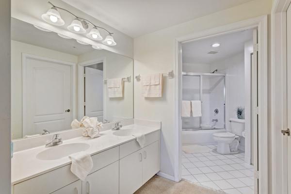 Uno Lago, 500 Uno Lago Dr #402, Juno Beach, Florida 33408, image 2