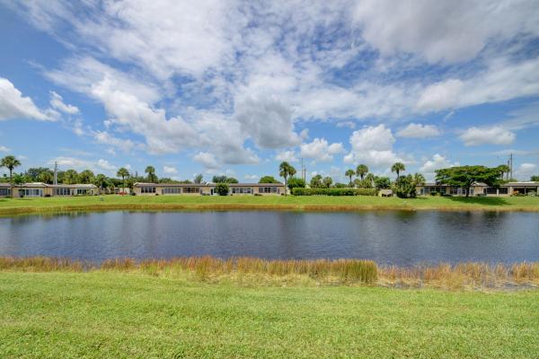 Golden Lakes Village, 219 Lake Meryl Dr, West Palm Beach, Florida 33411, image 2