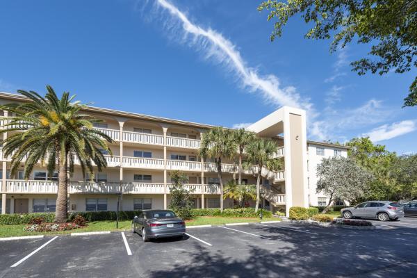 Lucaya Village, 2303 Lucaya Ln #N3, Coconut Creek, Florida 33066, image 1