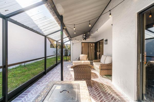 Rainberry Lake, 2175 NW 10th Pl, Delray Beach, Florida 33445, image 2