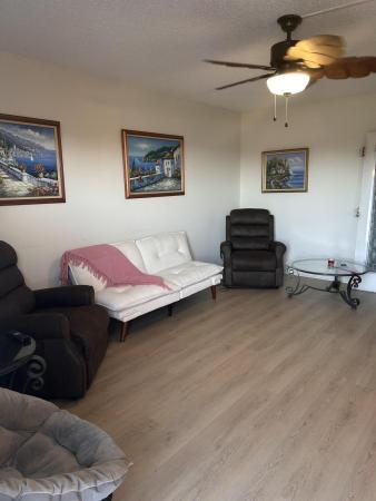 Farnham, 3017 N Farnham St #3047, Deerfield Beach, Florida 33442, image 2