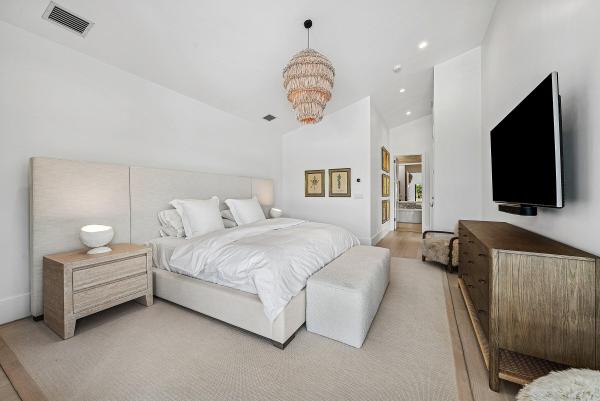 Frenchman's Creek Beach & Country Club, 13765 Le Havre Dr, Palm Beach Gardens, Florida 33410, image 1