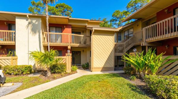 Sheffield Woods At Wellington, 13025 Northshire Trl #15, Wellington, Florida 33414, image 2