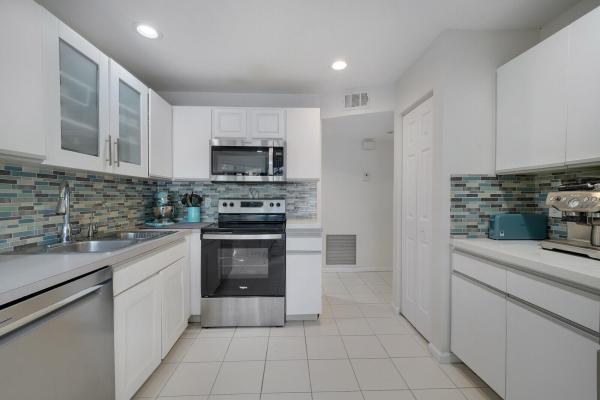 Coach Houses Of Town Place, 5521 Coach House Cir #D, Boca Raton, Florida 33486, image 3