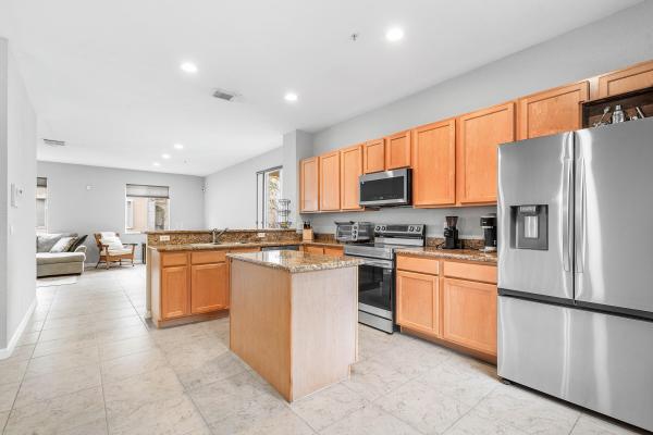 Parkside Square, 2897 S Greenleaf Cir, Boynton Beach, Florida 33426, image 2