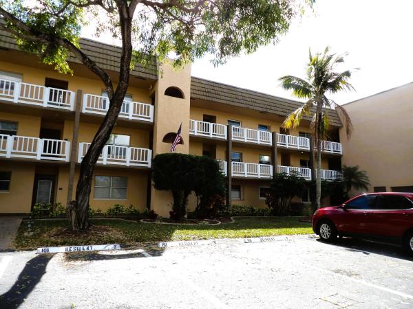 Sunrise Lakes 3, 9310 Sunrise Lakes Blvd #108, Sunrise, Florida 33322, image 2