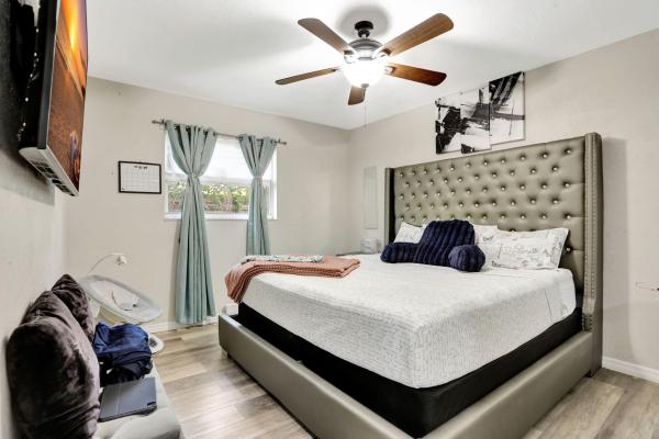 Broadview Country Club Estates, 6290 SW 18th Pl, North Lauderdale, Florida 33068, image 2