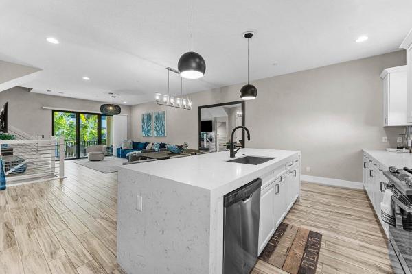 Alton, 3017 Franklin Pl, Palm Beach Gardens, Florida 33418, image 1