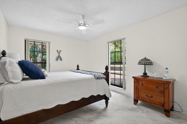 Palm Beach Country Estates, 8166 N 155th Pl, Palm Beach Gardens, Florida 33418, image 1