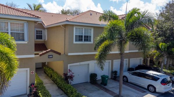 Tequesta Trace, 110 Lighthouse Cir #H, Tequesta, Florida 33469, image 1