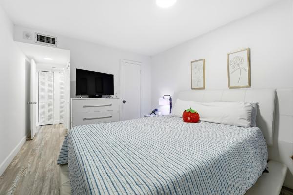 Palm Lake, 1502 S Lakeside Dr #116, Lake Worth Beach, Florida 33460, image 1