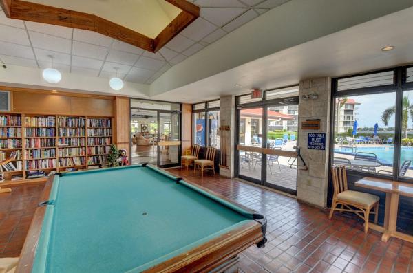 Half Moon Bay, 7030 Half Moon Cir #117, Hypoluxo, Florida 33462, image 3