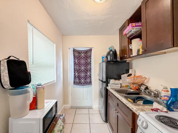 Villa Lofts & Villa Del Lago, 318 N Lakeside Ct, West Palm Beach, Florida 33407, image 1