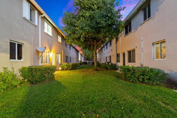 21105 NW 14th Pl #4, Miami Gardens, Florida 33169, image 2
