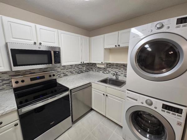 126 Sparrow Dr #22A, West Palm Beach, Florida 33411, image 1