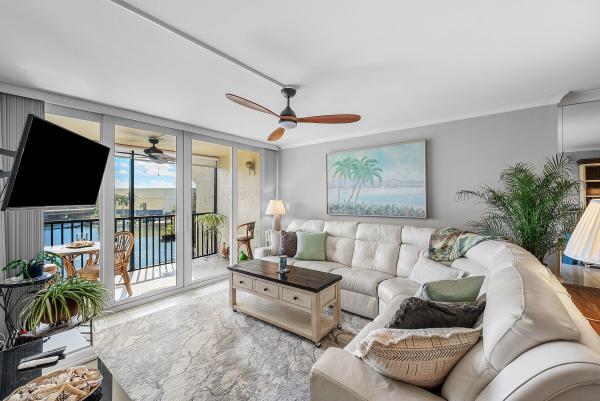 Boca Bayou, 7 Royal Palm Way #5070, Boca Raton, Florida 33432, image 2