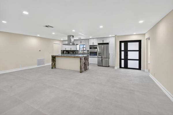 Coco Wood Lakes, 6251 Hitchin Post Way, Delray Beach, Florida 33484, image 2