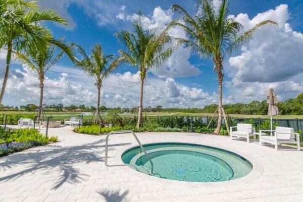 Briarwood At Eastpointe Country Club, 12790 Briarlake Dr #204, Palm Beach Gardens, Florida 33418, image 2