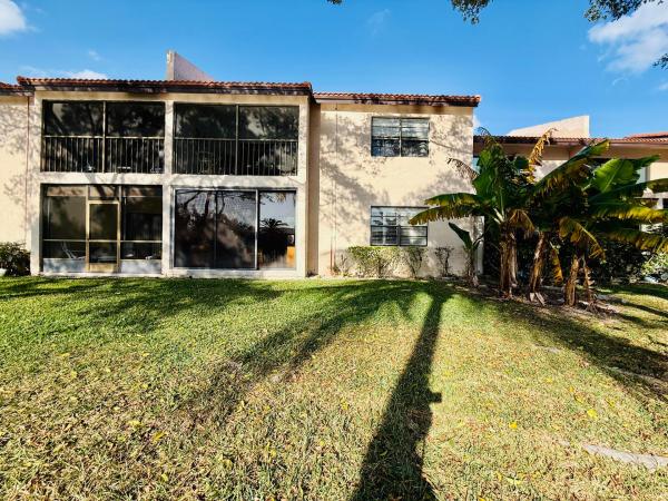The Pines Of Boca Lago, 9261 Vista Del Lago, Boca Raton, Florida 33428, image 2