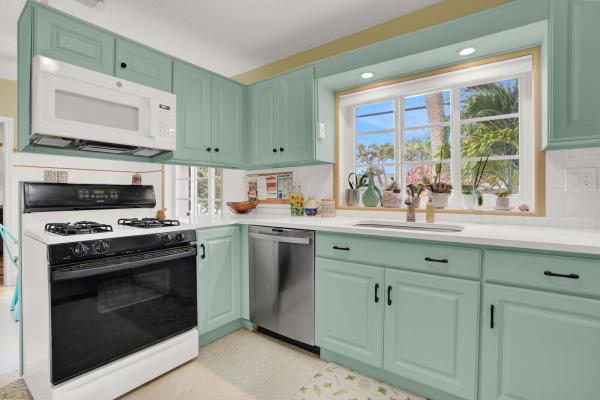 Lake Worth Town, 417 N 12th Ave, Lake Worth Beach, Florida 33460, image 2