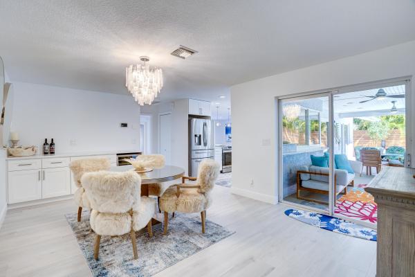 Yacht Harbor Manor, 1201 Singer Dr, Riviera Beach, Florida 33404, image 1