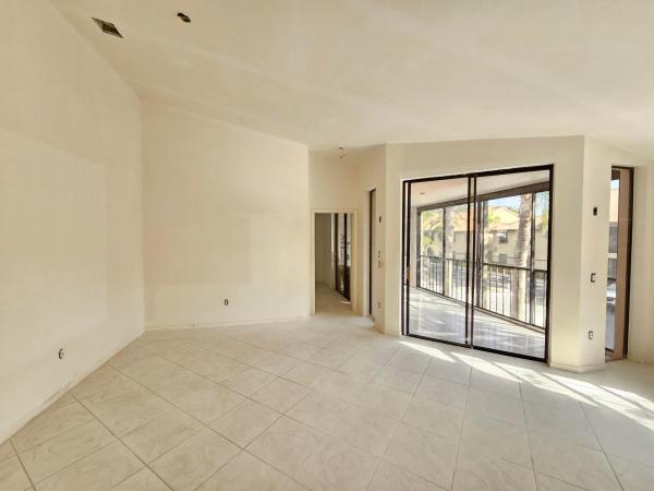 Carrara Village, 5235 Europa Dr #O, Boynton Beach, Florida 33437, image 2