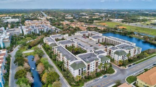 Vizcaya Lakes, 1660 Renaissance Commons Blvd #2208, Boynton Beach, Florida 33426, image 1
