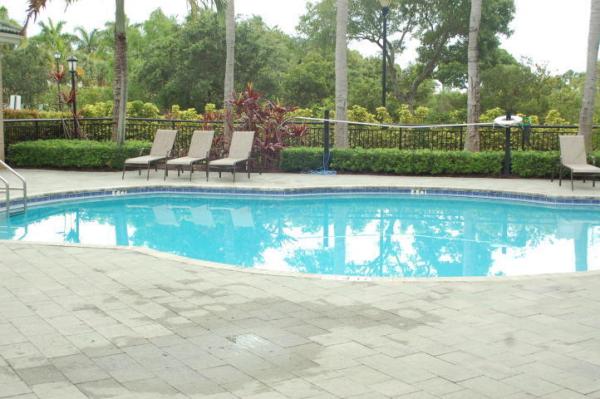 Vizcaya Lakes, 1690 Renaissance Commons Blvd #1215, Boynton Beach, Florida 33426, image 2