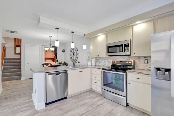 Wellesley At Boynton Beach, 5201 Wheatley Ct, Boynton Beach, Florida 33436, image 2