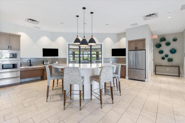 Oak Tree, 2147 Appleton Cir N, Oakland Park, Florida 33309, image 3