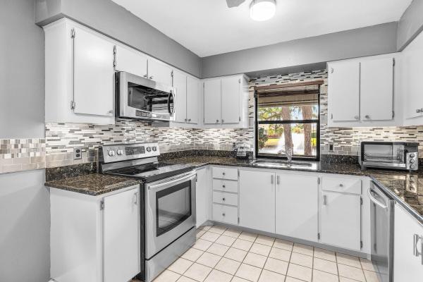 Eastpointe Country Club, 6166 Brandon St, Palm Beach Gardens, Florida 33418, image 2