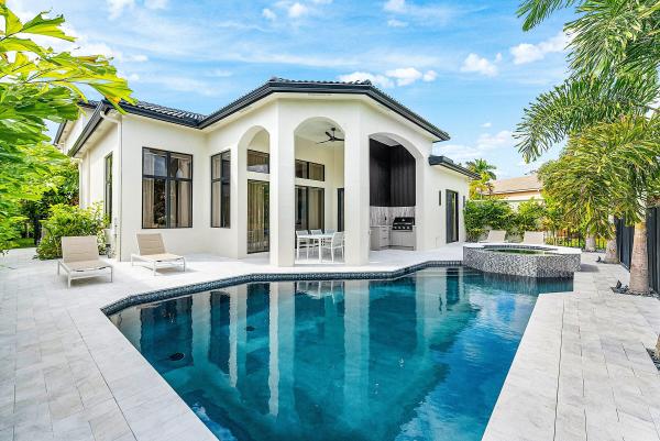 The Oaks At Boca Raton, 17760 Villa Club Way, Boca Raton, Florida 33496, image 1