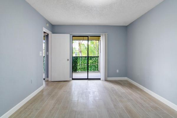 Lakeshore, 960 N Franklin Ave #960D, Homestead, Florida 33034, image 2