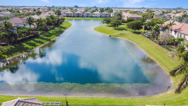 Lakeshore, 960 N Franklin Ave #960D, Homestead, Florida 33034, image 1