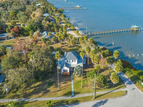 Ocean Boulevard Park, 3001 N N Indian River Dr, Fort Pierce, Florida 34946, image 1