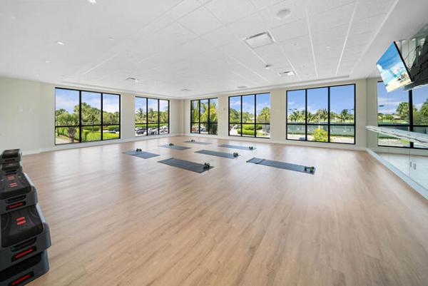 Boca Woods Country Club, 10861 White Aspen Ln, Boca Raton, Florida 33428, image 1