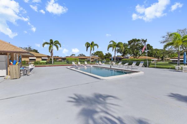 Country Manors, 715 Whippoorwill Ln, Delray Beach, Florida 33445, image 2
