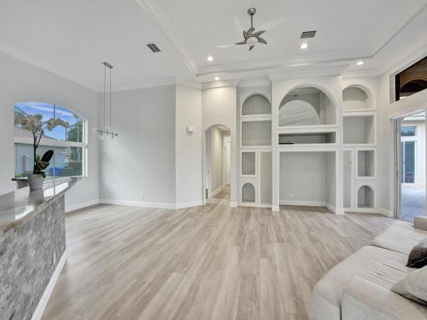 2933 E Fontana Ct, West Palm Beach, Florida 33411, image 1