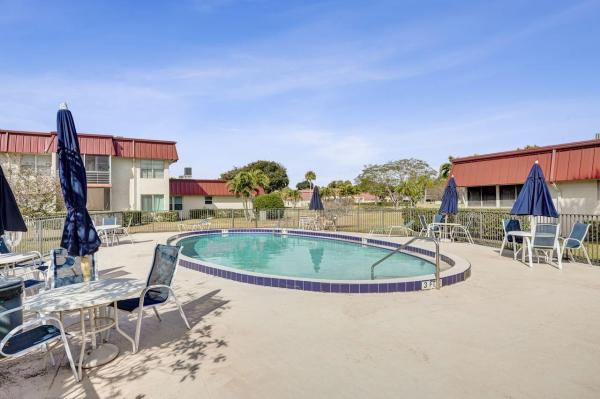 12014 Greenway Cir #109, West Palm Beach, Florida 33411, image 1